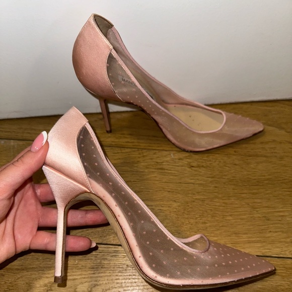 Manolo Blahnik BB Swiss Dot Pump 37 - Picture 2 of 4